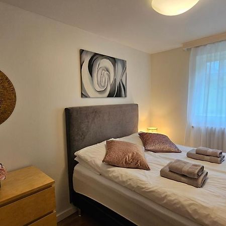 B&B Rooms Husavik 3 מראה חיצוני תמונה