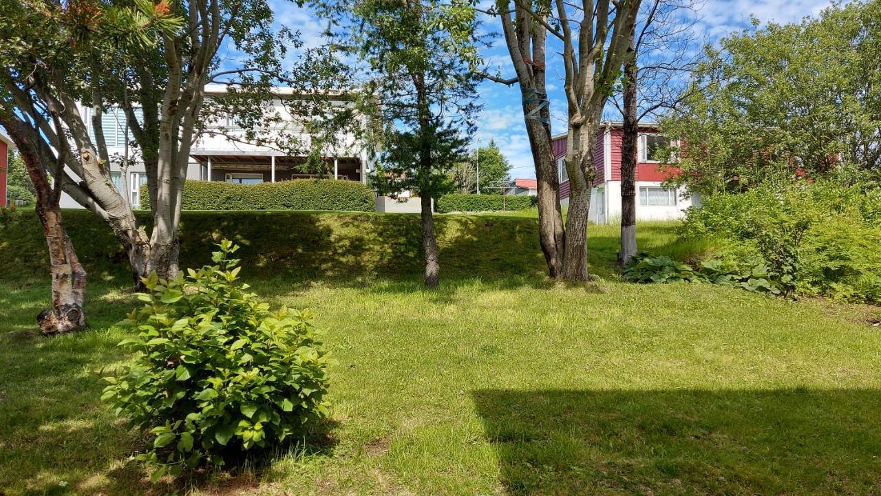 B&B Rooms Husavik 3 מראה חיצוני תמונה