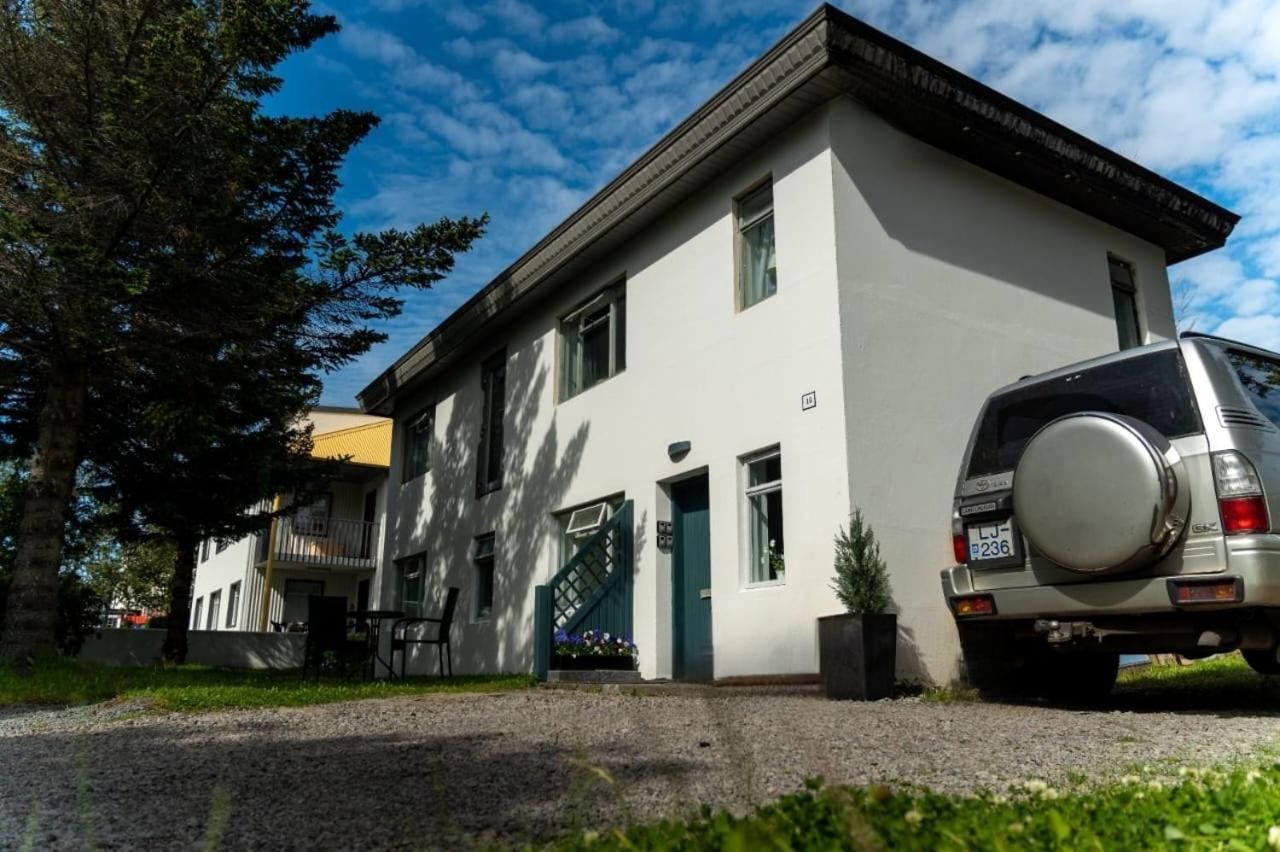 B&B Rooms Husavik 3 מראה חיצוני תמונה