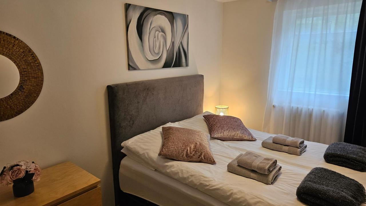 B&B Rooms Husavik 3 מראה חיצוני תמונה